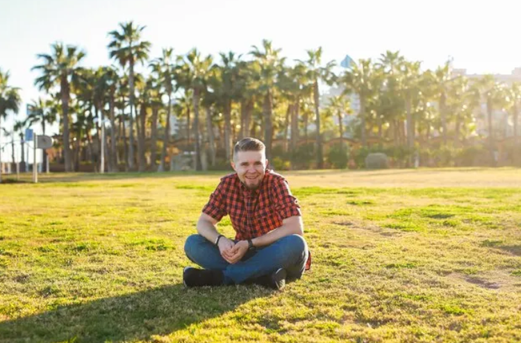 <em>Christian T.</em>